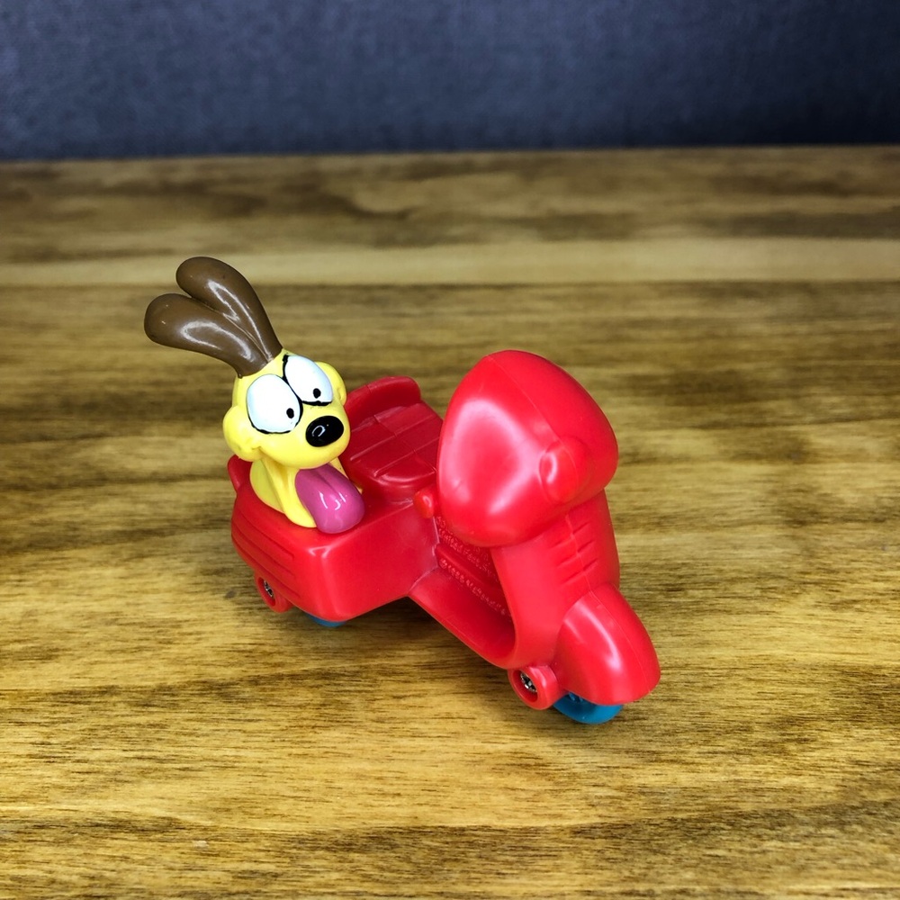 Vintage 1988 Odie McDonalds Red Scooter Figure Collectable